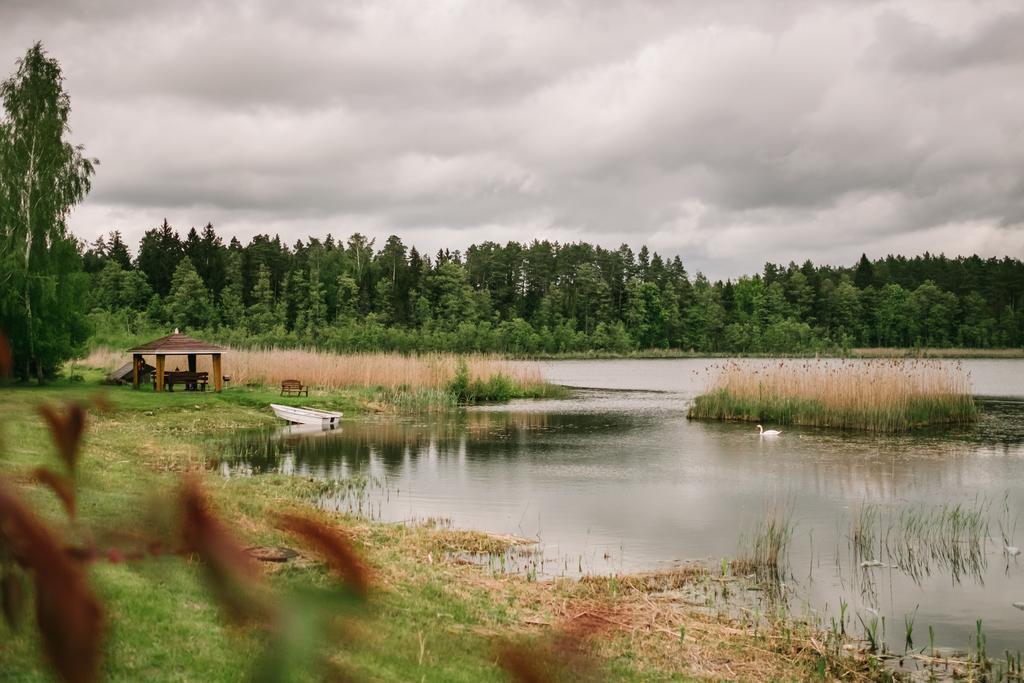 Bobrowa Dolina Bed & Breakfast Ryn  Bagian luar foto