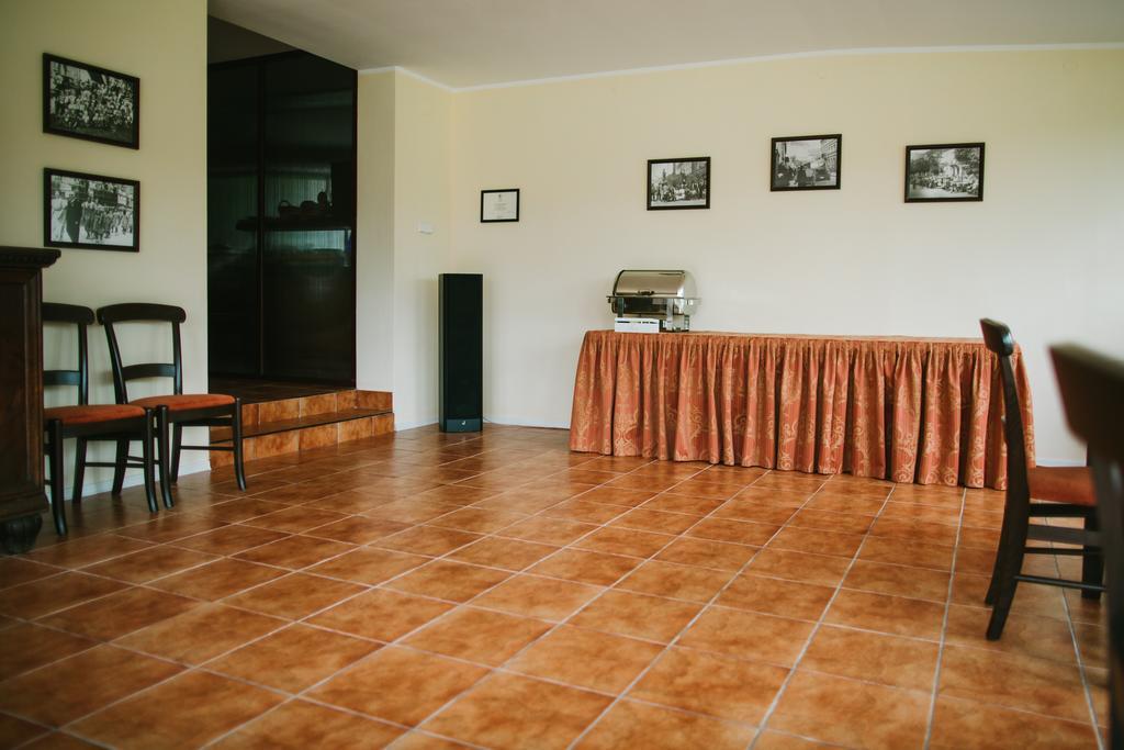 Bobrowa Dolina Bed & Breakfast Ryn  Bagian luar foto
