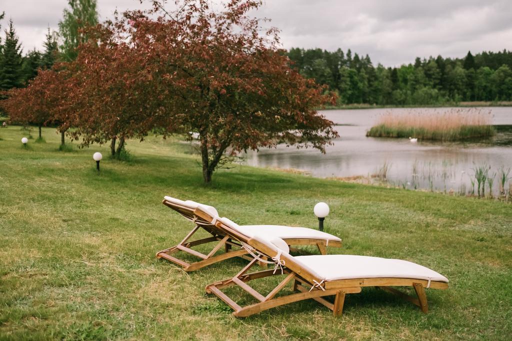 Bobrowa Dolina Bed & Breakfast Ryn  Bagian luar foto